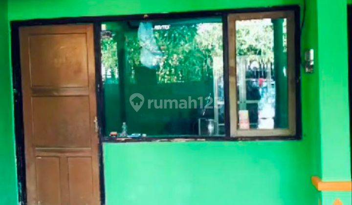 Rumah Second  Lingkungan Perum Nyaman Di Karanganyar 2