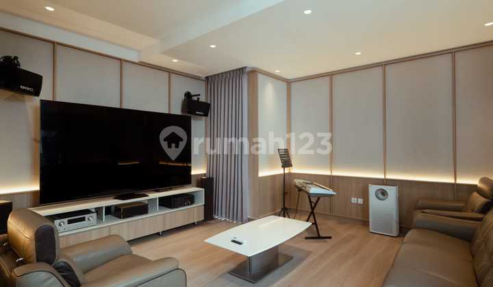 Hunian Mewah Minimalis Modern di Setrasari Bandung - Turun Harga Jual Cepat ( Harga Nego ) 2