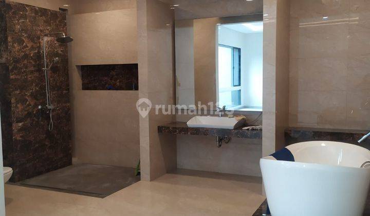 Tatar Kumalasinta Kota Baru Parahyangan - Rumah Minimalis Modern - Halaman Depan & Belakang Sudah Renovasi Siap Huni 2