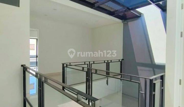 Taman Holis Indah - Bangunan Baru Minimalis Modern Siap Huni - Taman Depan & Belakang - Turun Harga Jual Cepat (Good Invest) 2