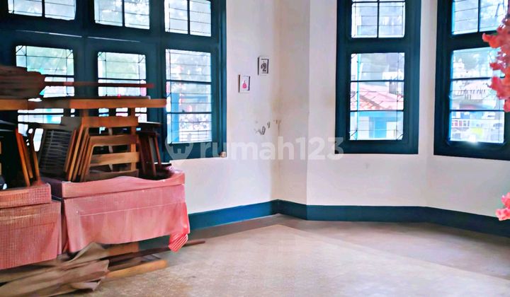 Commercial Space Former Cafe Restaurant On Gatot Subroto Main Road Bandung - Strategic Location Suitable For Business ( Negotiable Price )