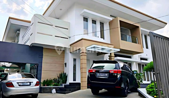 Rumah dengan Lahan Luas di Setramurni Bandung - Turun Harga Jual Cepat ( Harga Nego )