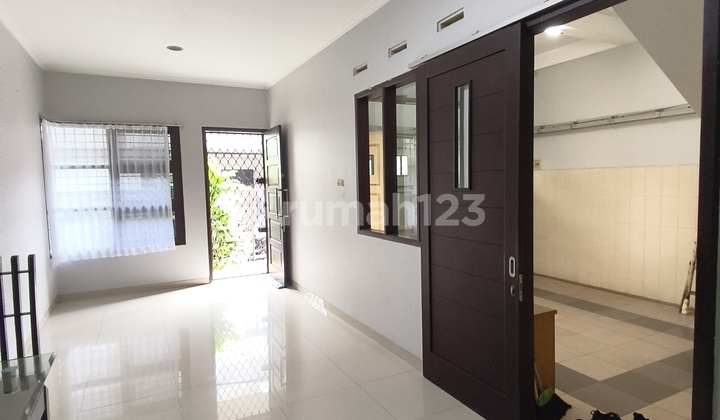 Turangga Lengkong Housing - Minimalist 2 Floors Suitable for Living / Office 2