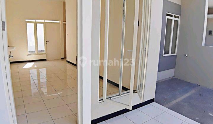 Perumahan Taman Holis Indah - Minimalis Modern Semi Furnish Siap Huni ( Harga Nego ) 1