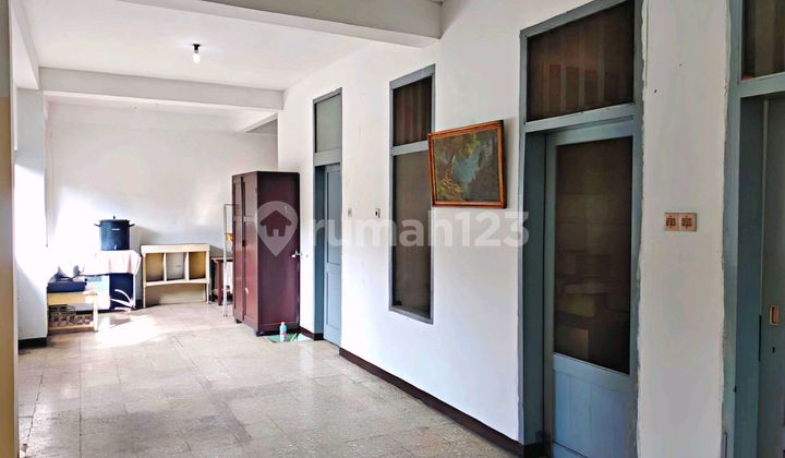 Rumah Usaha Sayap Riau - Strategis Lingkungan Ramai Cocok Untuk Kantor & Cafe ( Harga Nego )