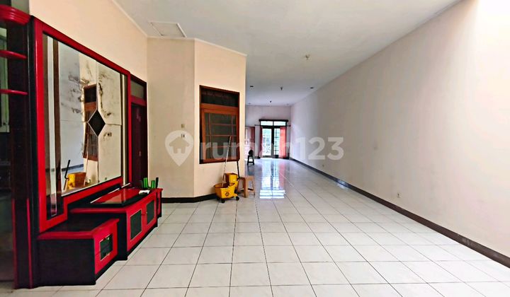 Kembar Mas Regol Housing - Empty Building Suitable for Living / Office (Negotiable Price)