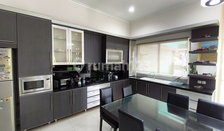 Investasi Langka! Rumah Villa Dago Pakar View Kota Bandung Siap Huni ( Harga Nego ) 2