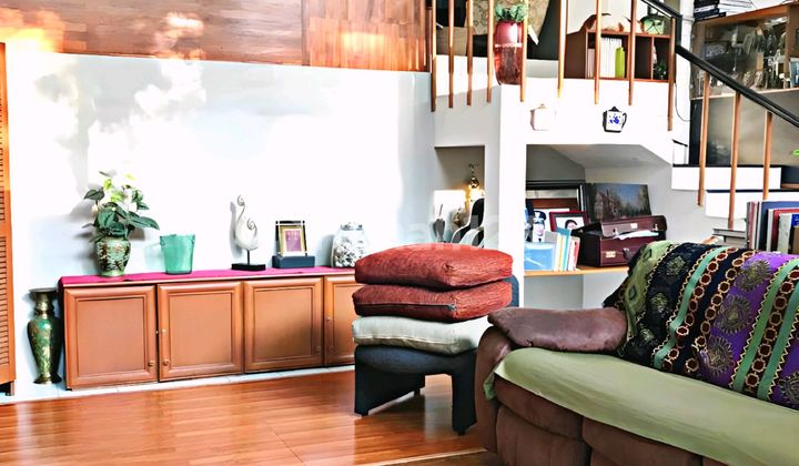 Rumah Asri dengan Lahan Luas di Perumahan Sersan Bajuri Sayap Setiabudi Kota Bandung Rumah Asri dengan Lahan Luas di Perumahan Sersan Bajuri Sayap Setiabudi Kota Bandung