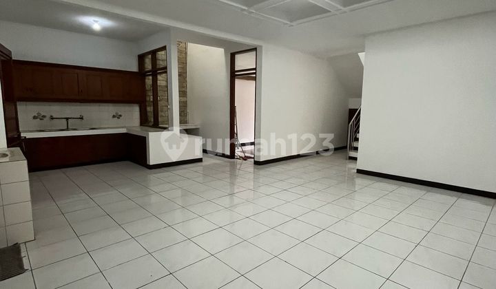 Perumahan Sayap Surya Sumantri Sukajadi - Cocok Untuk Tinggal / Rumah Kost - Turun Harga Jual Cepat ( Good Invest ) 2