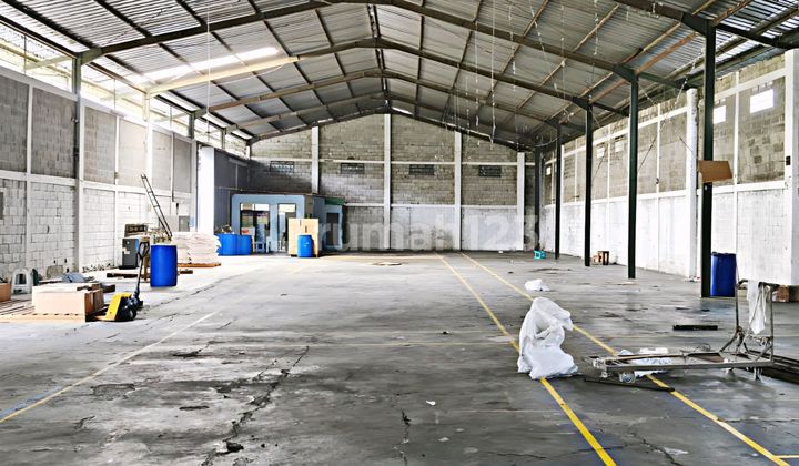 Gudang Mainroad Moh Toha Soekarno Hatta - Strategis Dekat Pintu Tol Moh Toha Gudang Mainroad Moh Toha Soekarno Hatta - Strategis Dekat Pintu Tol Moh Toha