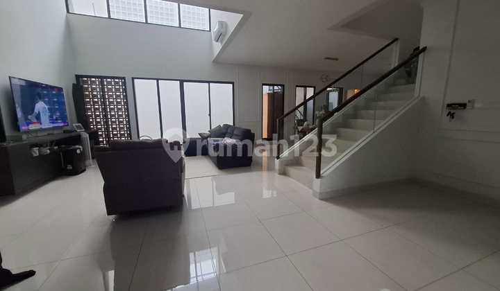 Summarecon Bandung Cluster Emily Semi Furnish Siap Huni - Turun Harga Jual Cepat ( Harga Nego ) 2