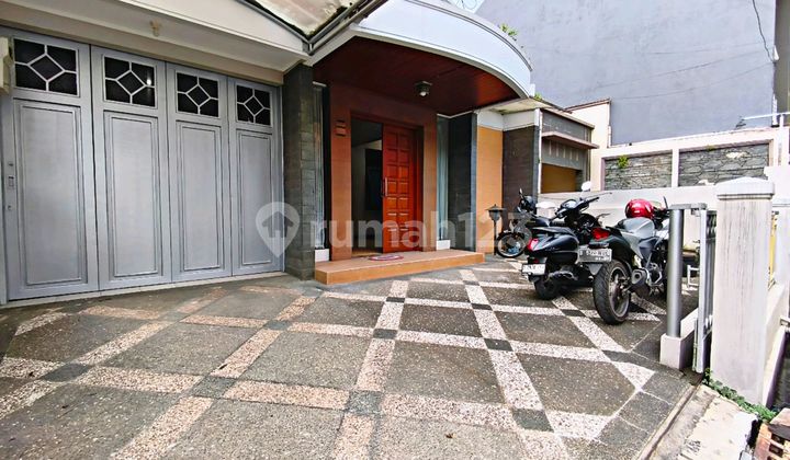 Perumahan Sayap Pasteur - Newly Renovated Semi-Furnished Ready to Occupy (Negotiable Price)