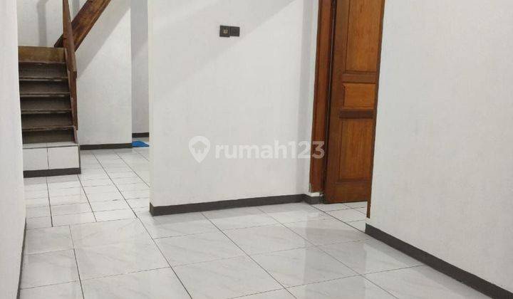 Taman Cibaduyut Indah - Bangunan Baru Renovasi Siap Huni - Turun Harga Jual Cepat ( Harga Nego ) 2