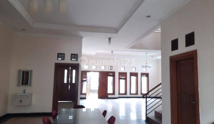 Perumahan Batununggal - Semi Furnished Ada Halaman Belakang Siap Huni - Cocok Untuk Tinggal / Kantor ( Harga Nego )