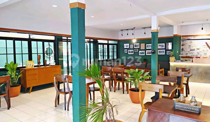 Business Space Ex-Restaurant in Lengkong Wing - Good Strategic Area (Negotiable Price)