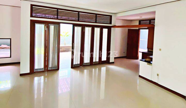 Perumahan Batununggal - Bangunan Bagus Taman Depan & Belakang Siap Huni (unfurnished) 1