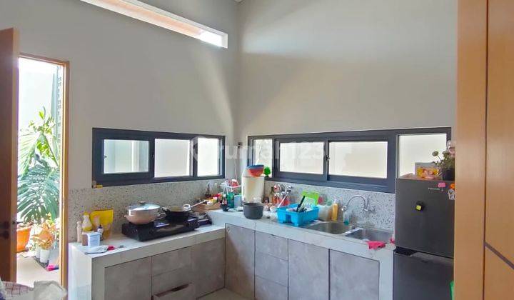 Taman Holis Indah - Bangunan Minimalis Modern Siap Huni - Turun Harga Jual Cepat ( Harga Nego ) 2