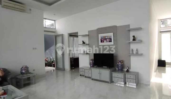 Rumah Minimalis dengan Taman Hijau Asri di Sukamulya Indah Sayap Pasteur Bandung Rumah Minimalis dengan Taman Hijau Asri di Sukamulya Indah Sayap Pasteur Bandung