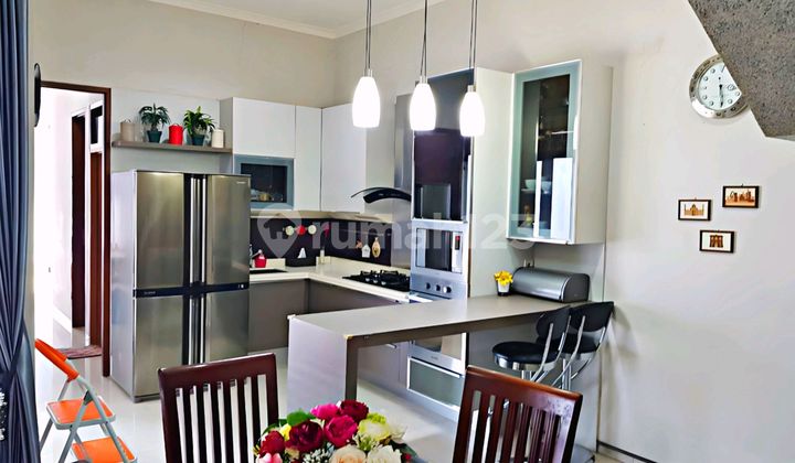 Rumah Minimalis Homy Furnished 2 Lantai Siap Huni di Setramurni - Turun Harga Jual Cepat ( Good Invest ) Rumah Minimalis Homy Furnished 2 Lantai Siap Huni di Setramurni - Turun Harga Jual Cepat ( Good Invest )