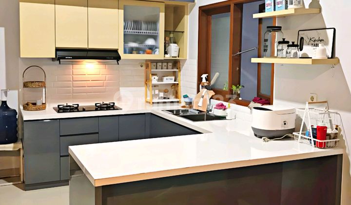 Rumah Minimalis Homy Modern di Komplek Mutiara Indah Cibabat Cimahi Utara Rumah Minimalis Homy Modern di Komplek Mutiara Indah Cibabat Cimahi Utara