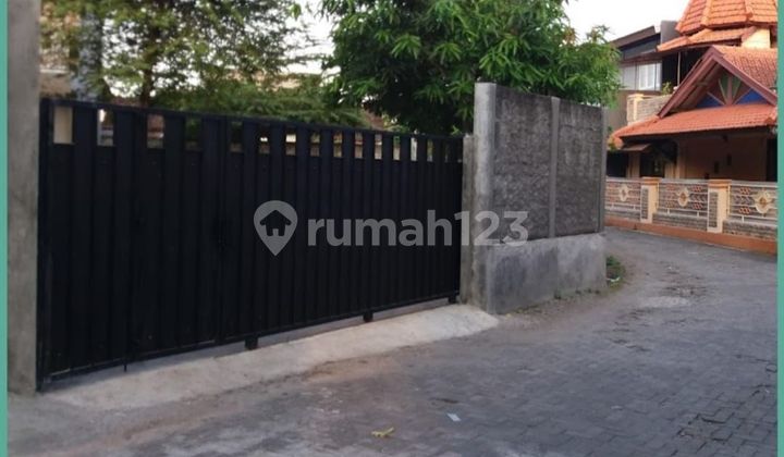 Rumah Besar Untuk Kos Kosan 3 tingkat di Jalan Biak Depan Perumahan Bale Agung Sleman Yogyakarta