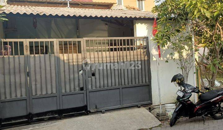 Rumah Bagus di di Jalan Dempel Intan 1