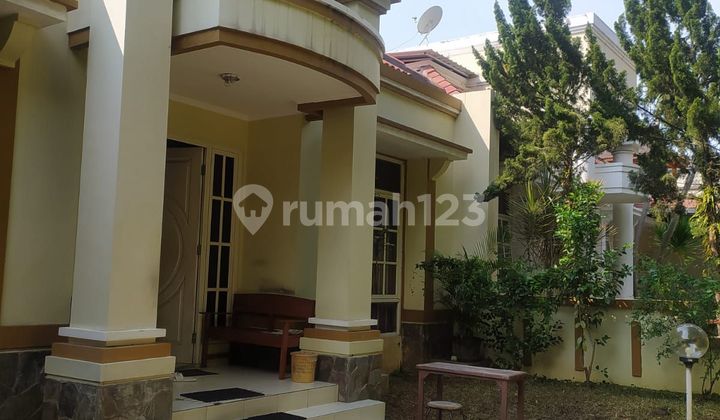 Rumah Bagus di Perum Adenia Raya Graha Padma 2
