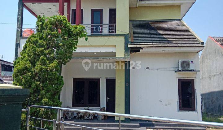 Rumah 2 lantai di Jalan Singa Utara 2