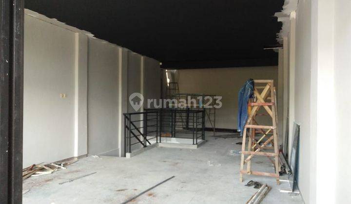 Dijual Ruko Full Renov di Jalan Supriyadi Raya 2