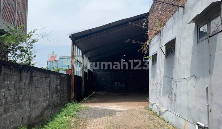 Gudang Siap Pakai di Jalan Suratmo Semarang Barat 2