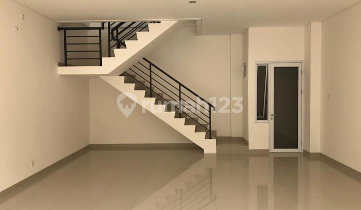 Ruko di Paramount Village 2