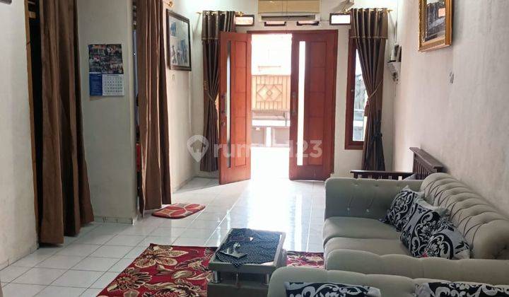 Rumah Mezzanine 3 Kamar Tidur Dekat Summarecon Mall Bekasi 2