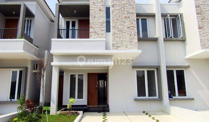 BRAND NEW Rumah 3 Lantai Siap Huni di Jagakarsa, Jakarta Selatan 1