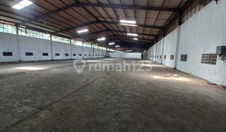 For Rent Fast, Ma'am!! Warehouse on Moch Toha.