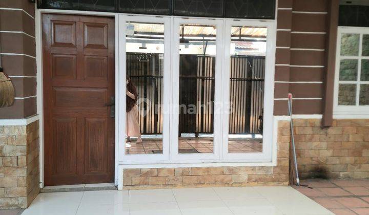 di Dijual Rumah siap pakai strategis 2