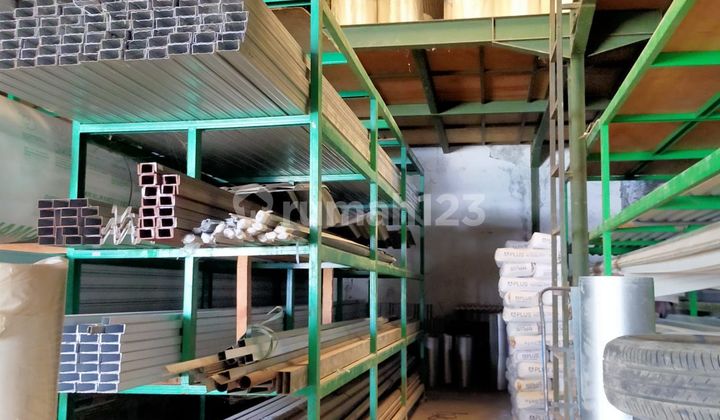 For sale cheap, warehouse + store in a busy location on the main road. For sale cheap, warehouse + store in a busy location on the main road.