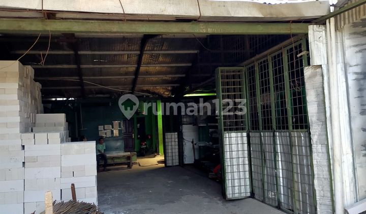 For sale cheap, warehouse + store in a busy location on the main road. For sale cheap, warehouse + store in a busy location on the main road.