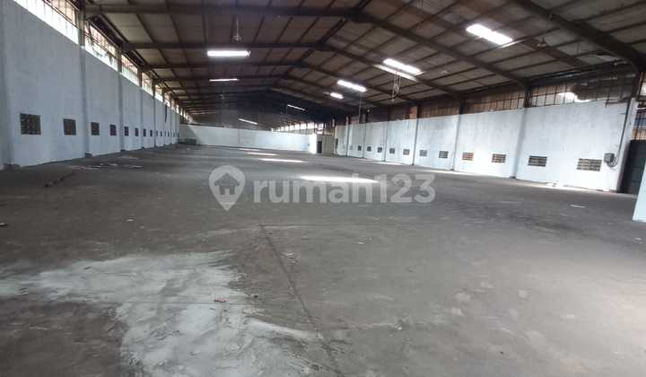 For Rent Fast, Ma'am!! Warehouse on Moch Toha.