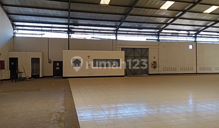 For Rent Clean Warehouse in Cimahi for Storage For Rent Clean Warehouse in Cimahi for Storage