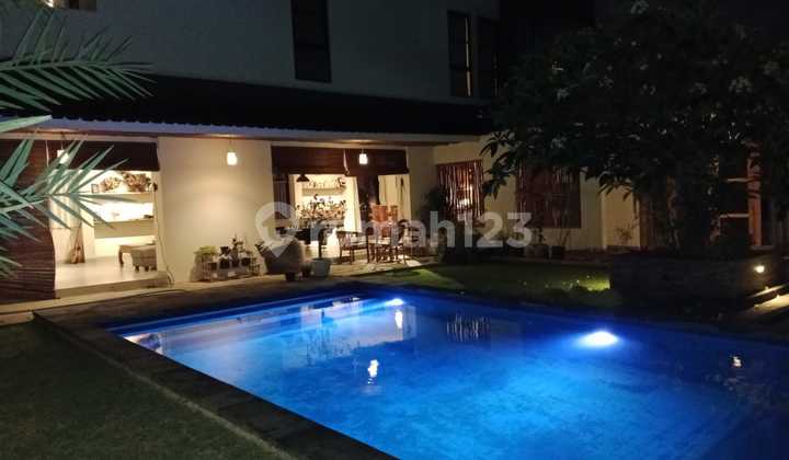 Villa Luas untuk Disewa di Sanur Villa Luas untuk Disewa di Sanur