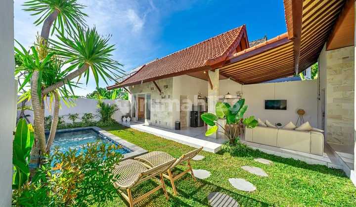 Spacious and Modern 3-Bedroom Villa for Annual Rental in Padonan - Canggu