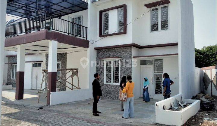 Rumah 2 Lantai Free Balkon Ukuran 1x3 Legalitas SHM  1