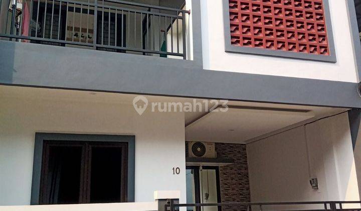 Rumah dekat stasiun dan jalan toll stadion & pusat pemerintahan  1