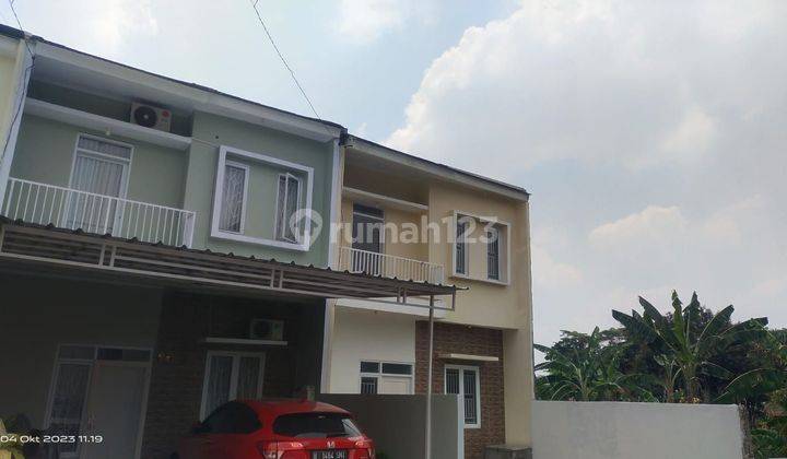 Rumah Teristimewa di Alexander Village di Bogor  1