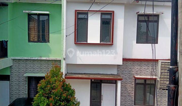 Rumah 2 lantai free design dan free balkon  1