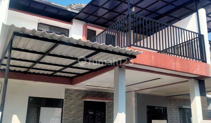 Di jual rumah 2 lantai harga terjangkau bangunan berkualitas  1