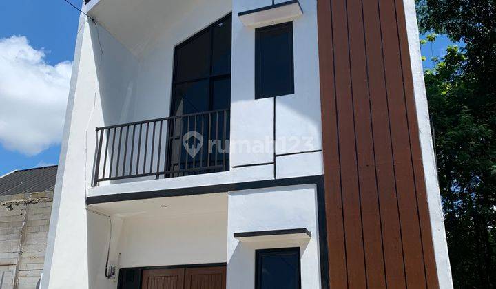 Rumah 2 Lt 3 Kt & 2 Km Mewah Desaign Suka-suka Sudah Shm!!! 1
