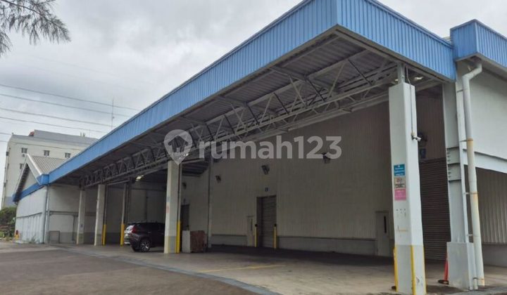 Ready-to-Occupy Warehouse in Cikarang Industrial Area Ready-to-Occupy Warehouse in Cikarang Industrial Area