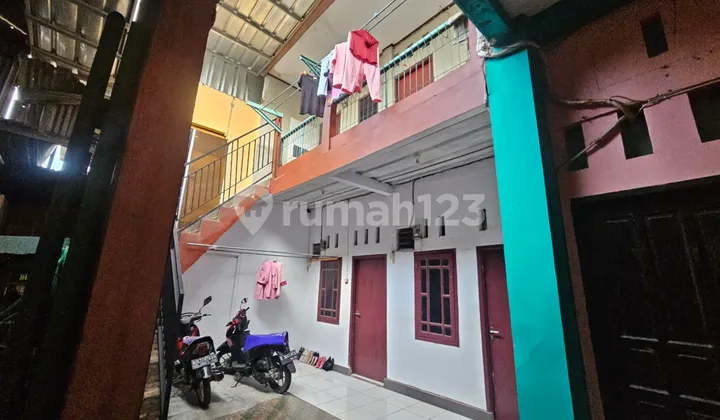 Shop House on the Main Roadside of North Bekasi 2