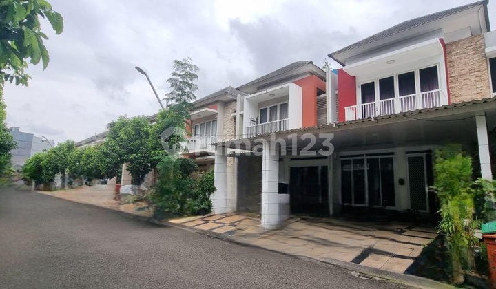 House In Palm Cluster Summarecon Bekasi 2